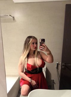 Manila Arabia anal for extra - escort in Dubai Photo 1 of 13