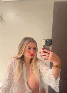 Manila Arabia anal for extra - escort in Dubai Photo 4 of 13