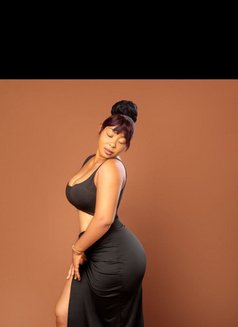 Mimi - puta in Accra Photo 2 of 5