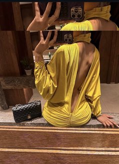 Mimi - escort in Dubai Photo 9 of 10