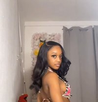 Mimi - escort in Ajmān