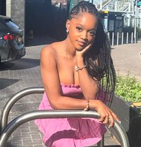 Mimi - escort in Ajmān Photo 6 of 8