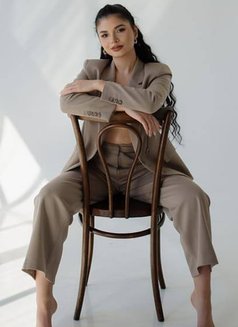 Mimi - escort in London Photo 10 of 12