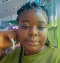 Mimi - puta in Lagos, Nigeria