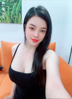 Mimi - puta in Muscat Photo 3 of 5