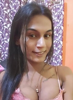 Mimi Roy - Transsexual escort in Kolkata Photo 11 of 15