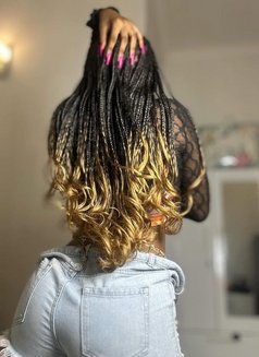 Mimi - escort in New Delhi Photo 2 of 3