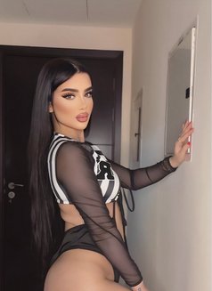 Mimi - escort in Riyadh Photo 4 of 13