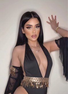 Mimi - escort in Riyadh Photo 8 of 13