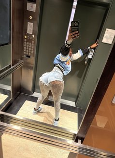 Mimi - escort in Bangkok Photo 3 of 5