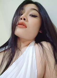 Mimi - escort in Abu Dhabi Photo 4 of 9