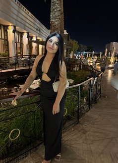 Mimi - escort in Abu Dhabi Photo 6 of 8