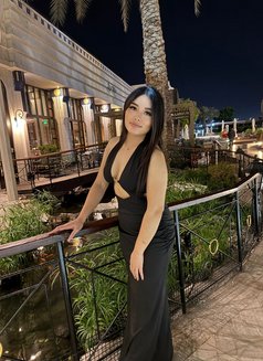 Mimi - escort in Abu Dhabi Photo 7 of 8