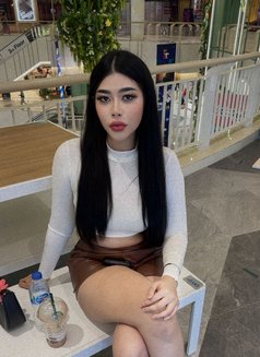 Mimi - escort in Al Manama Photo 3 of 5