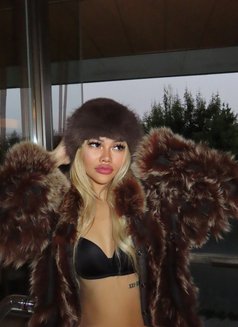 MiMi - escort in Bangkok Photo 11 of 15