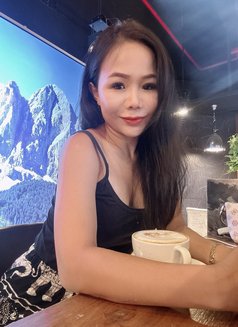 Mimi - masseuse in Dubai Photo 4 of 5