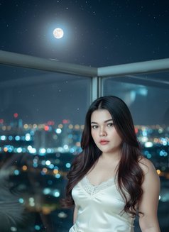 Mimi - escort in Muscat Photo 4 of 4