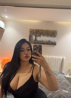 Mimi - escort in Riyadh Photo 2 of 7