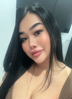 Mimi - escort in Riyadh Photo 6 of 7