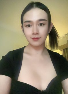 Mimi - Transsexual escort in Abu Dhabi Photo 6 of 6