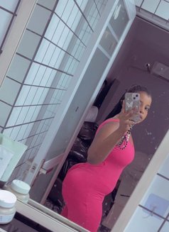 Mimi - puta in Guangzhou Photo 1 of 4