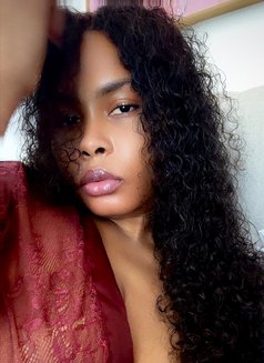 Mimie Squirts - escort in Abu Dhabi Photo 4 of 10