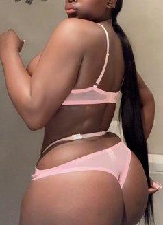 Mimii - escort in Dubai Photo 4 of 6