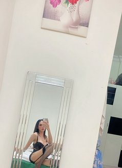 Mimii - masseuse in Muscat Photo 4 of 5