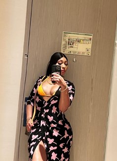 Mimiiii - escort in Lagos, Nigeria Photo 5 of 5