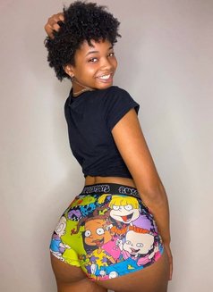 Mimilove - escort in New Delhi Photo 2 of 3