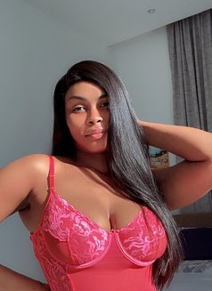Mimirella - escort in Abu Dhabi Photo 4 of 6