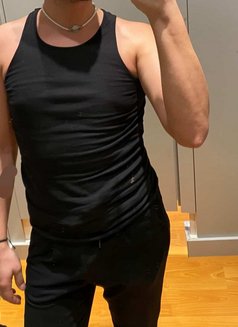 Mimo - Male escort in Beirut Photo 1 of 1