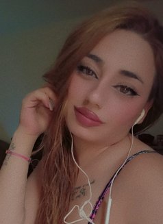 Mimo - escort in Beirut Photo 9 of 11