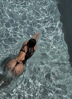 Mimy - escort in Dubai Photo 10 of 14