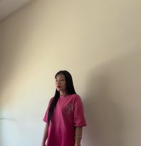 Min - escort in Singapore