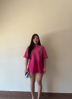 Min - escort in Singapore Photo 3 of 3