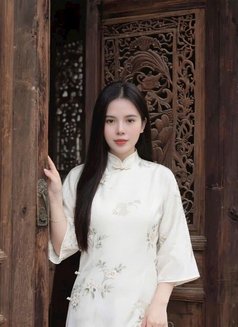 Min - escort in Al Manama Photo 1 of 6