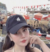 Min - escort in Hanoi