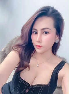Min - escort in Ho Chi Minh City Photo 4 of 13