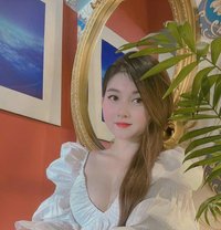 Min ✔︎ - puta in Ho Chi Minh City