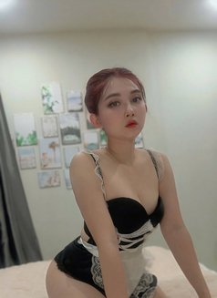 Min - escort in Ho Chi Minh City Photo 5 of 6