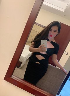 Mina - escort in Dubai Photo 3 of 4