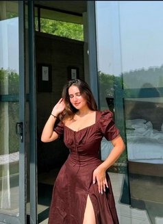 Mina - escort in Mumbai Photo 1 of 7