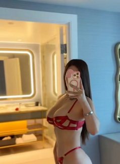 mina - escort in Dubai Photo 3 of 4
