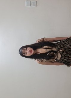 Mina - escort in Hanoi Photo 1 of 3