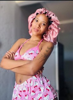 Mina - puta in Hofuf Photo 3 of 3