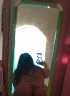 Mina - escort in Dammam Photo 2 of 7