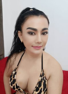 Mina - escort agency in Doha Photo 6 of 8