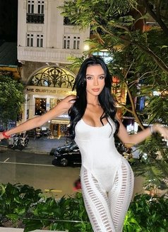 Mina - escort in Jeddah Photo 6 of 9