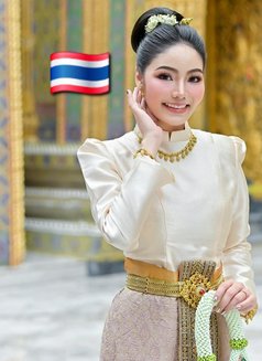 Mina - puta in Kuala Lumpur Photo 9 of 10